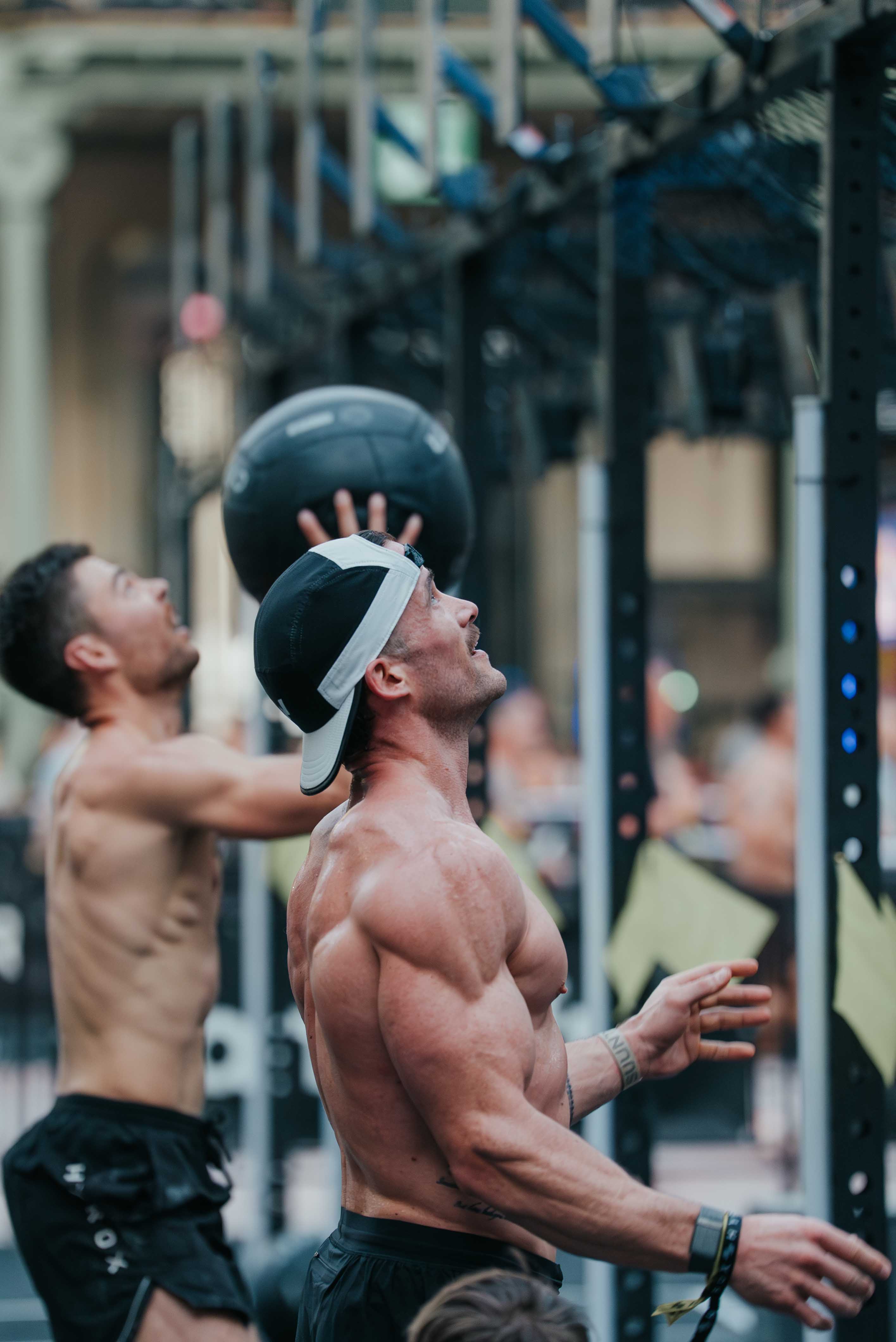Willy Georges au wall ball en compétition de CrossFit